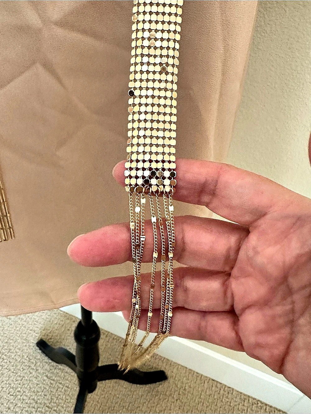 ⚜️💛 F21 disco gold necklace